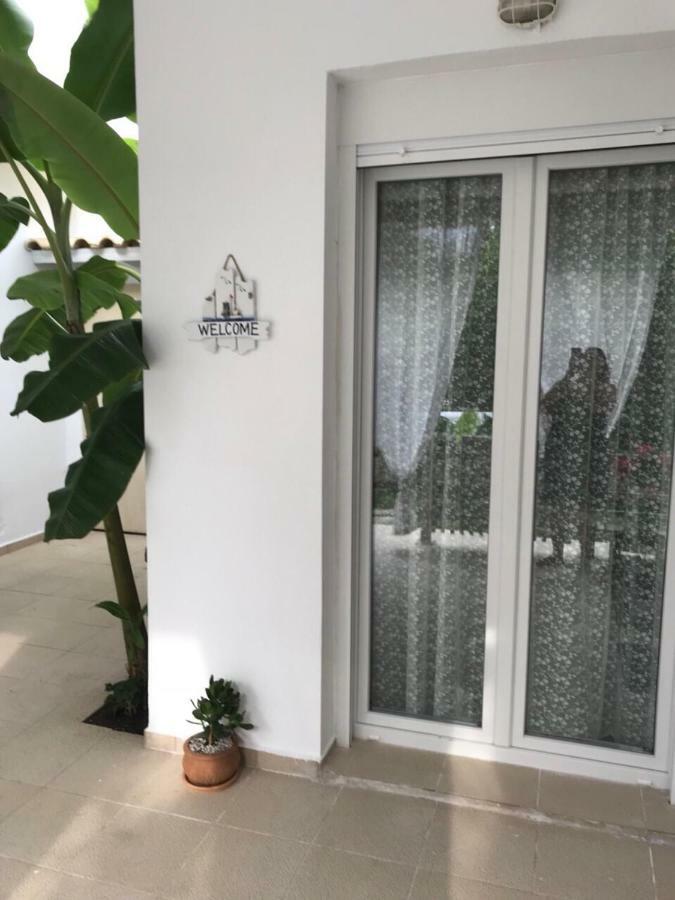 דירות Irina House Pefkohori מראה חיצוני תמונה